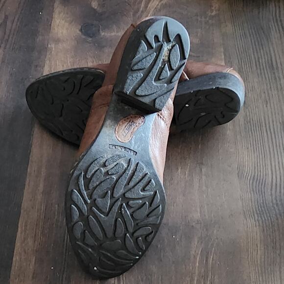 Born Concept Brown Slip on Ankle Bootie Chunky Block Heel Size 7.5 - Picture 7 of 8